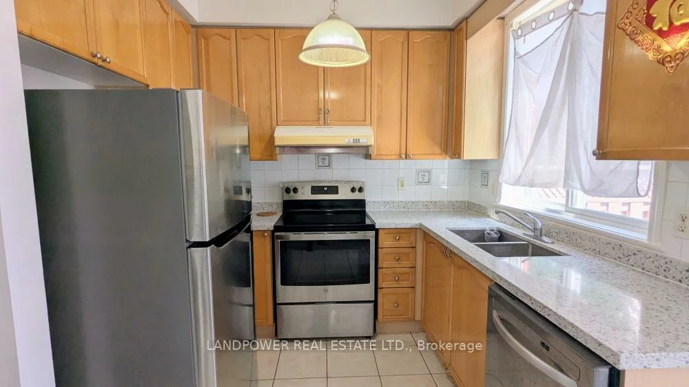 81, White's Hill, Cornell, Markham