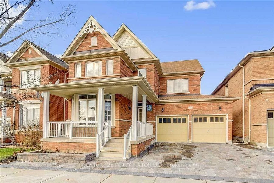 43, Condarcuri, Box Grove, Markham