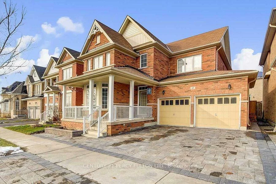 43, Condarcuri, Box Grove, Markham