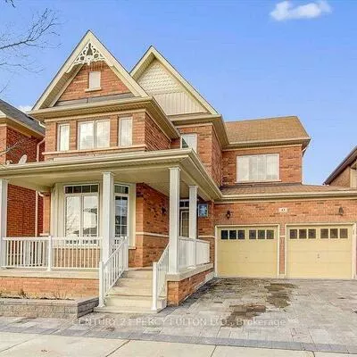43, Condarcuri, Box Grove, Markham