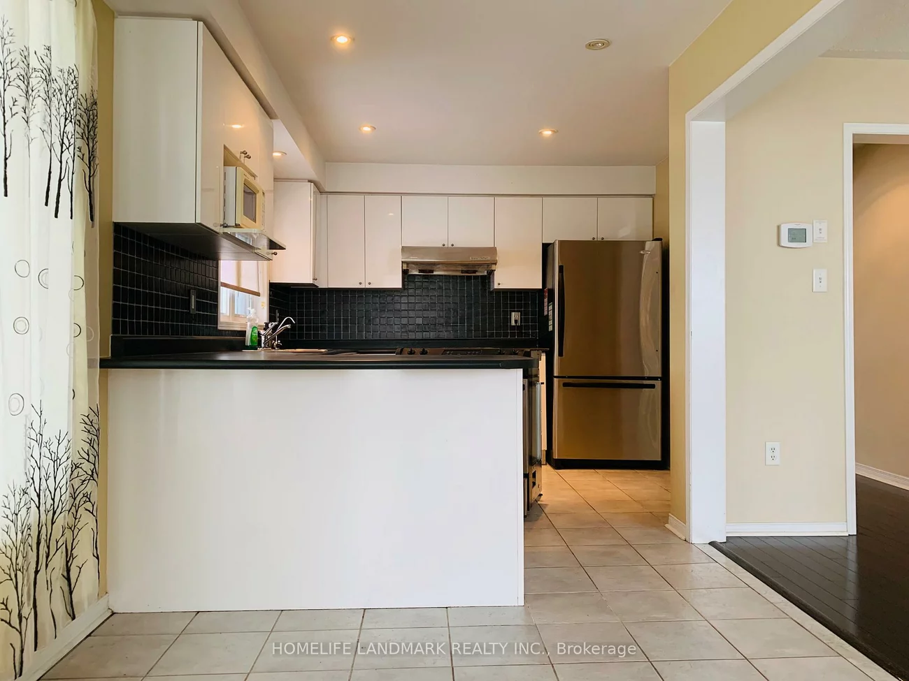 275, White's Hill, Cornell, Markham