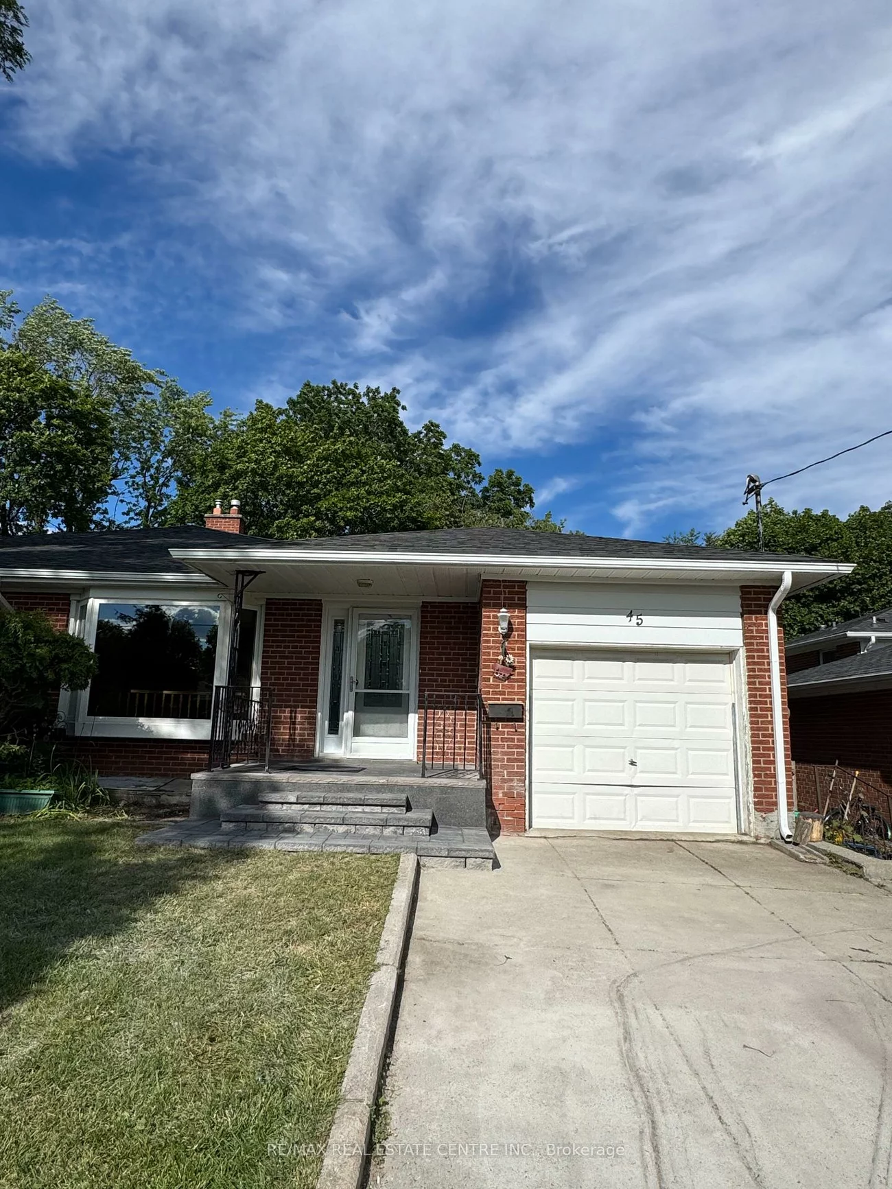 45, SHERWOOD FOREST, Bullock, Markham