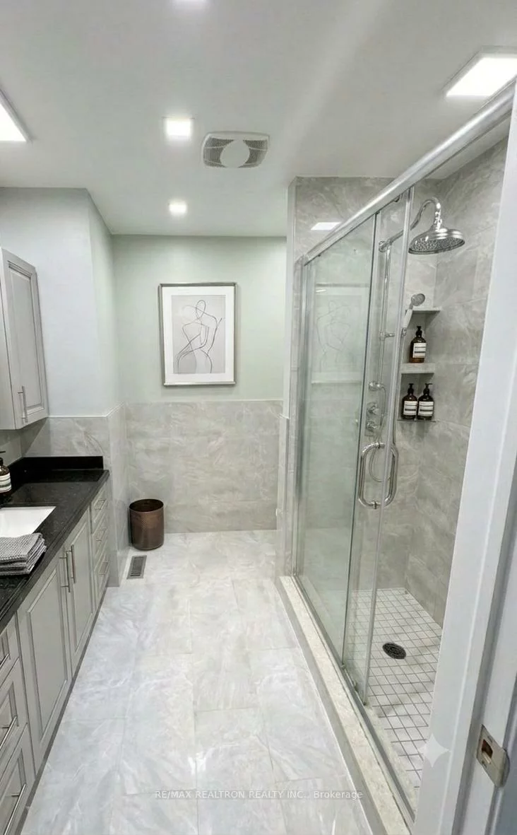 93, Apollo, Middlefield, Markham