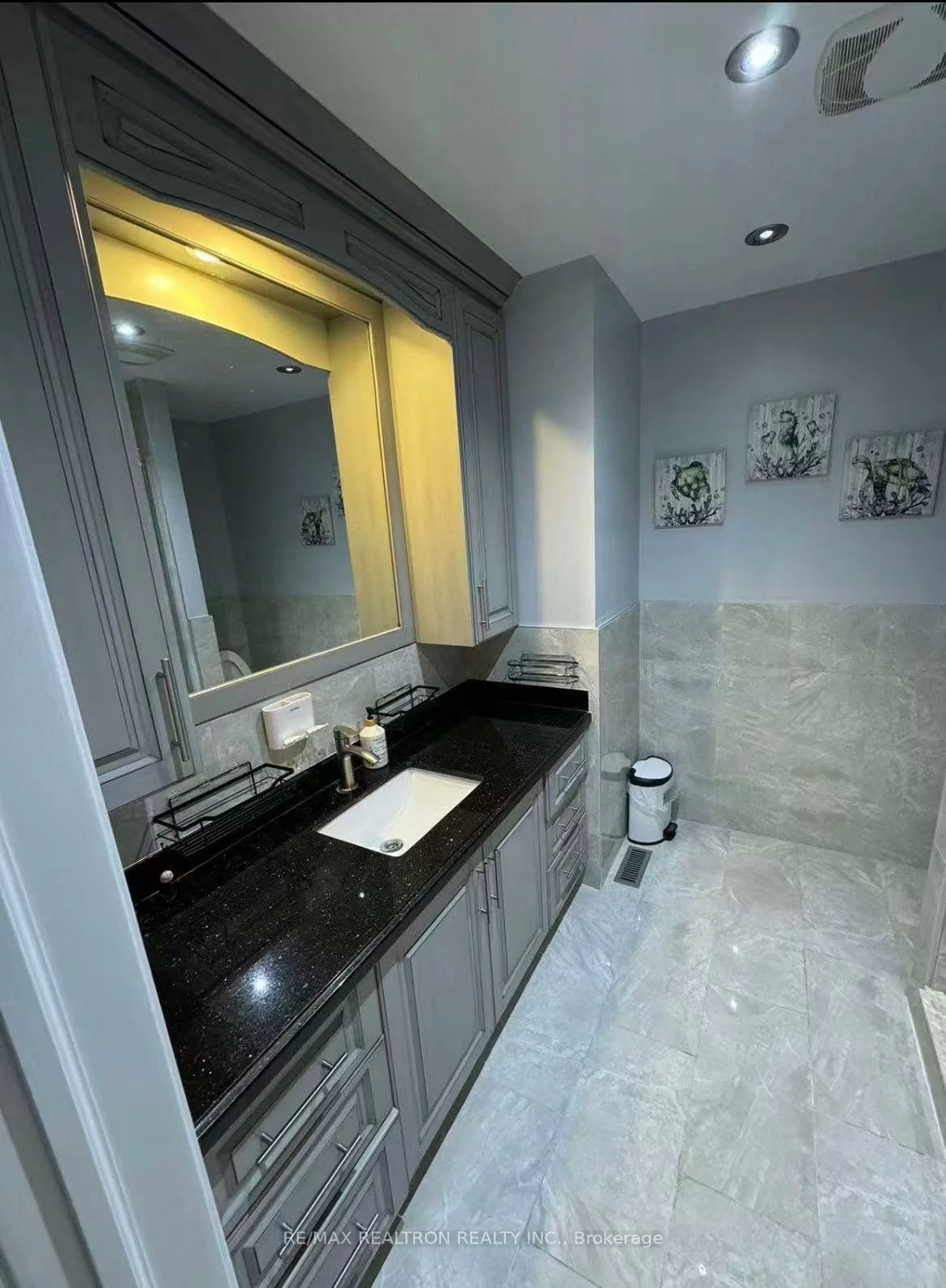 93, Apollo, Middlefield, Markham