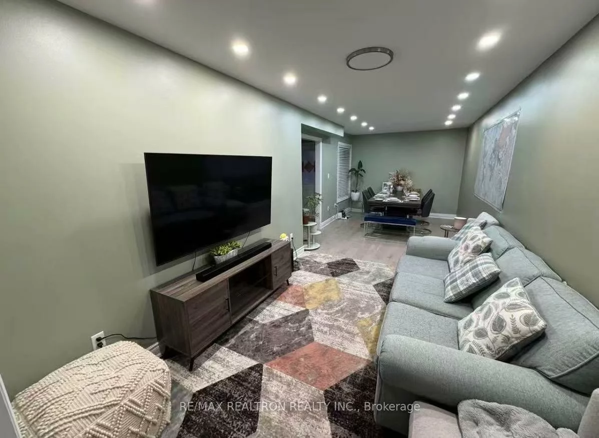 93, Apollo, Middlefield, Markham