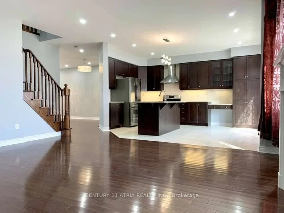 19, Gillings, Victoria Square, Markham