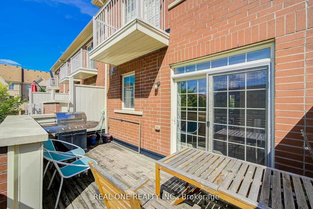 9, Ruskov, Cathedraltown, Markham