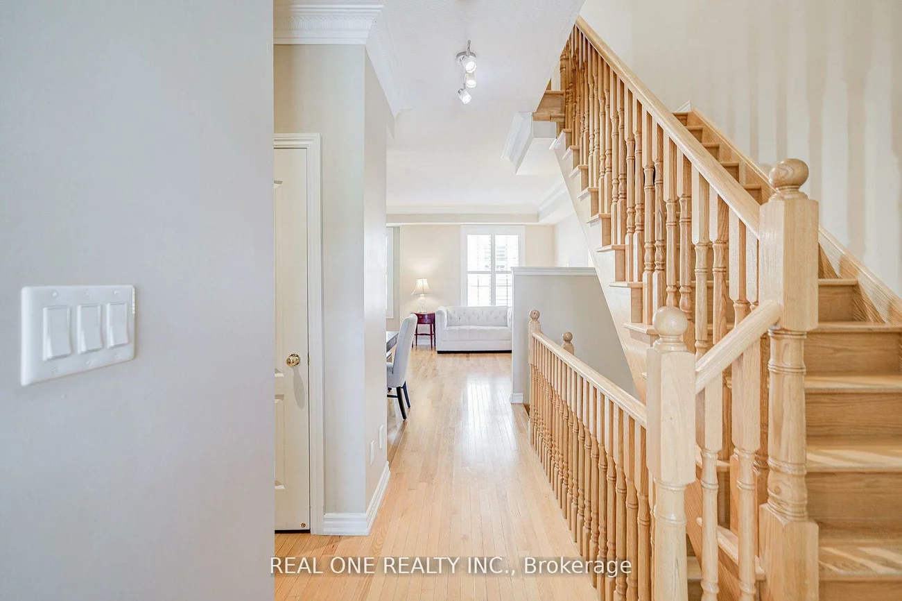 9, Ruskov, Cathedraltown, Markham