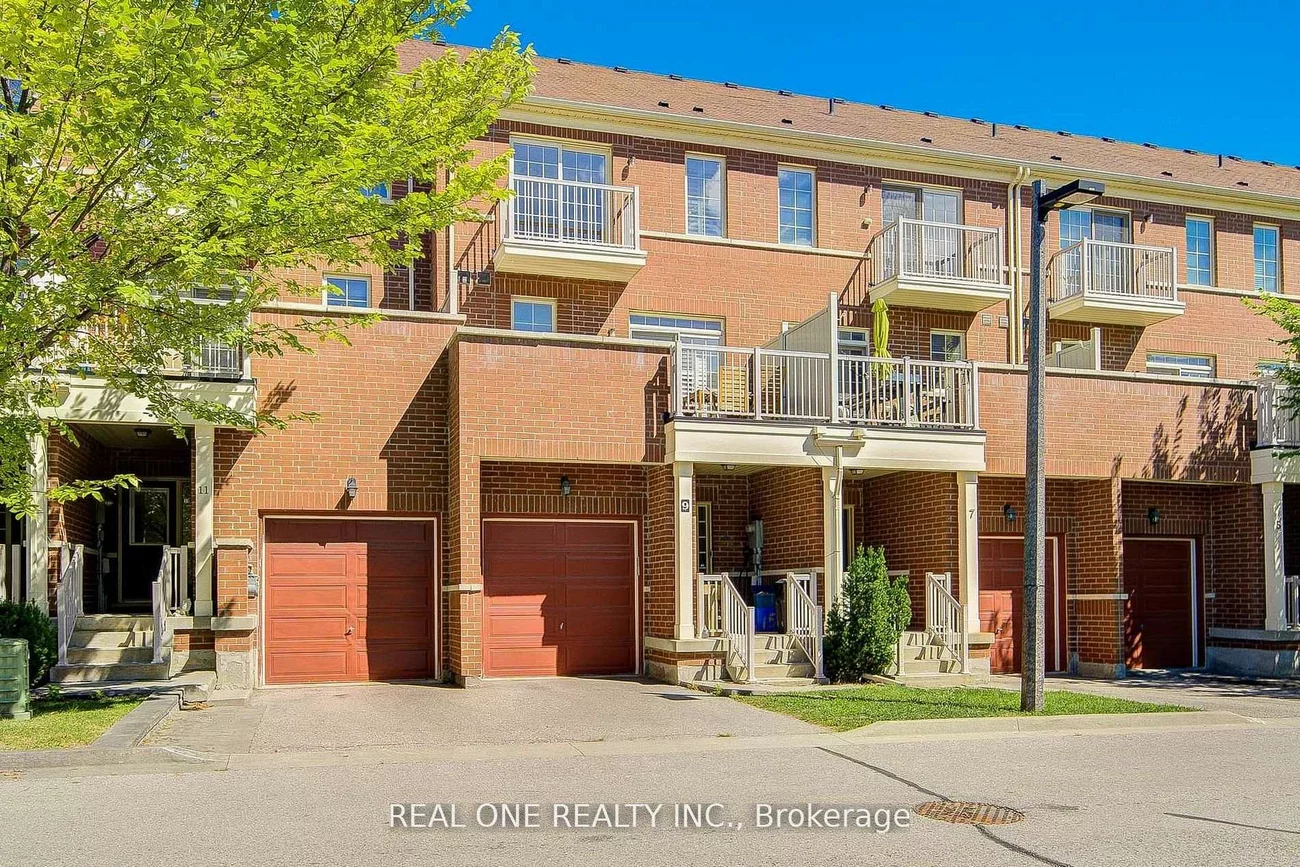 9, Ruskov, Cathedraltown, Markham