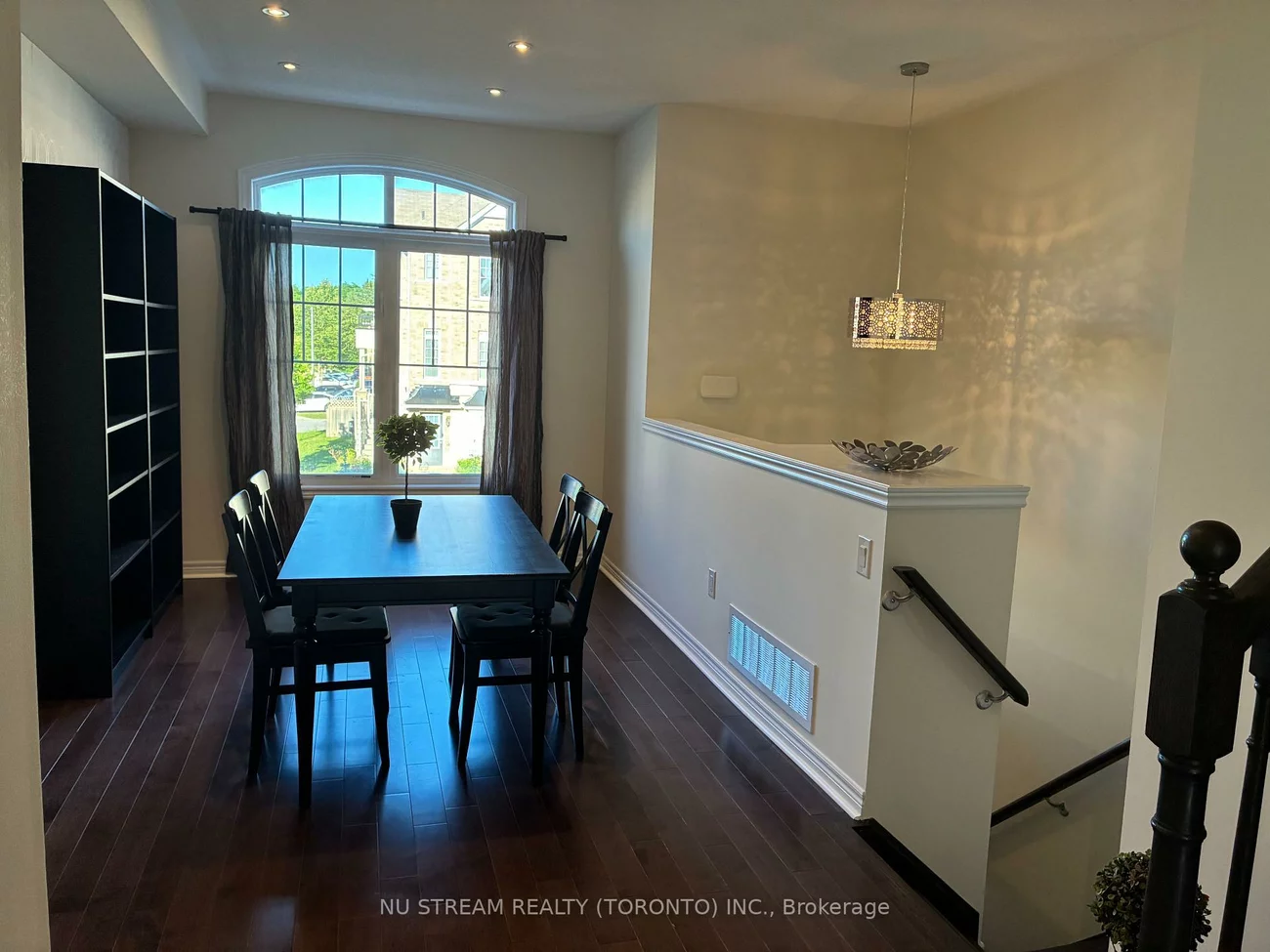 300, Delray, Greensborough, Markham