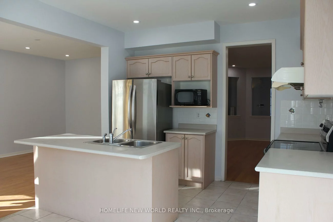 31, Barkwood, Berczy, Markham