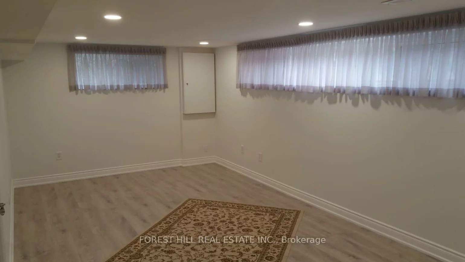 100, Grandview, Thornhill, Markham