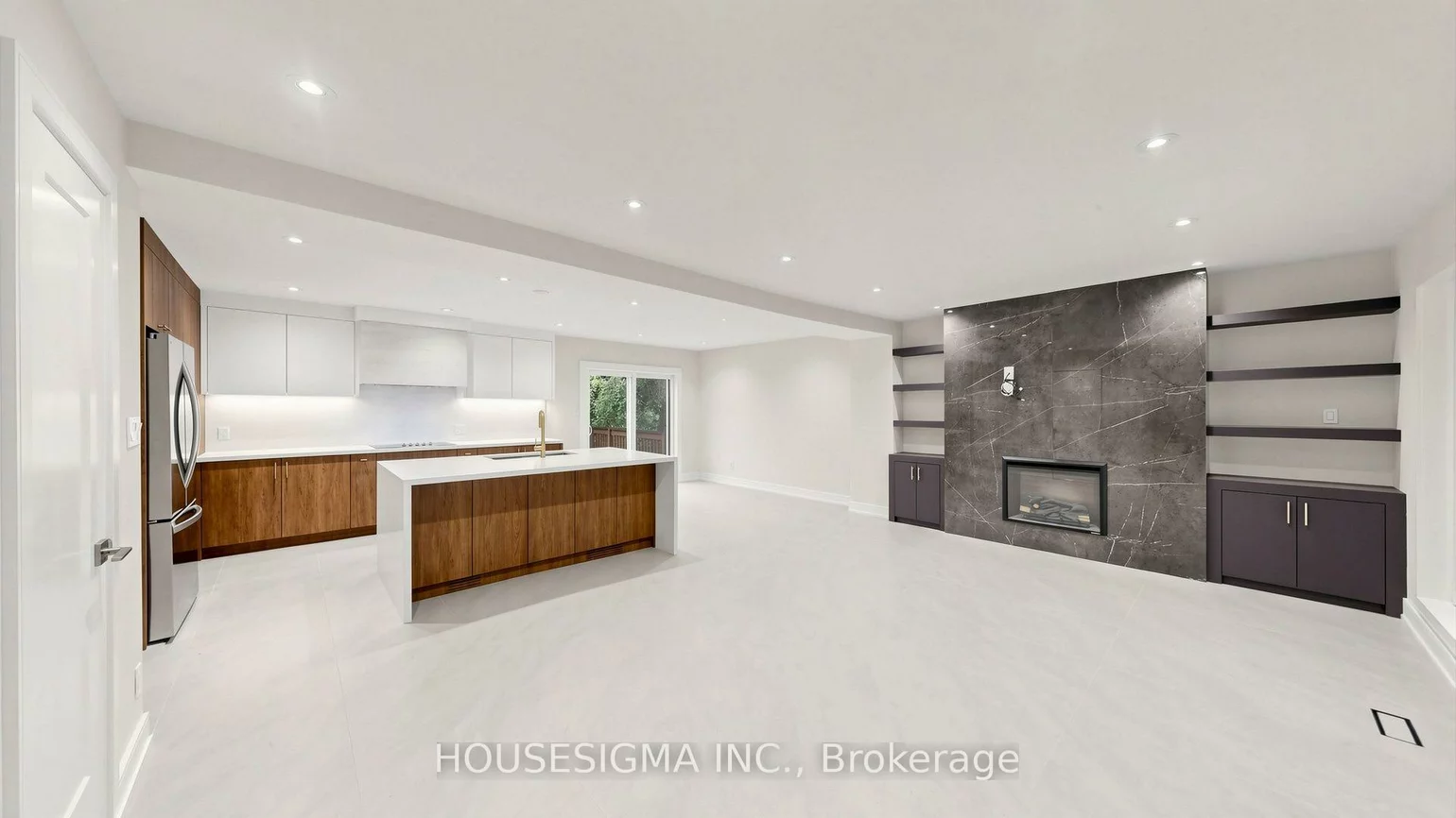126, Woodward, Grandview, Markham