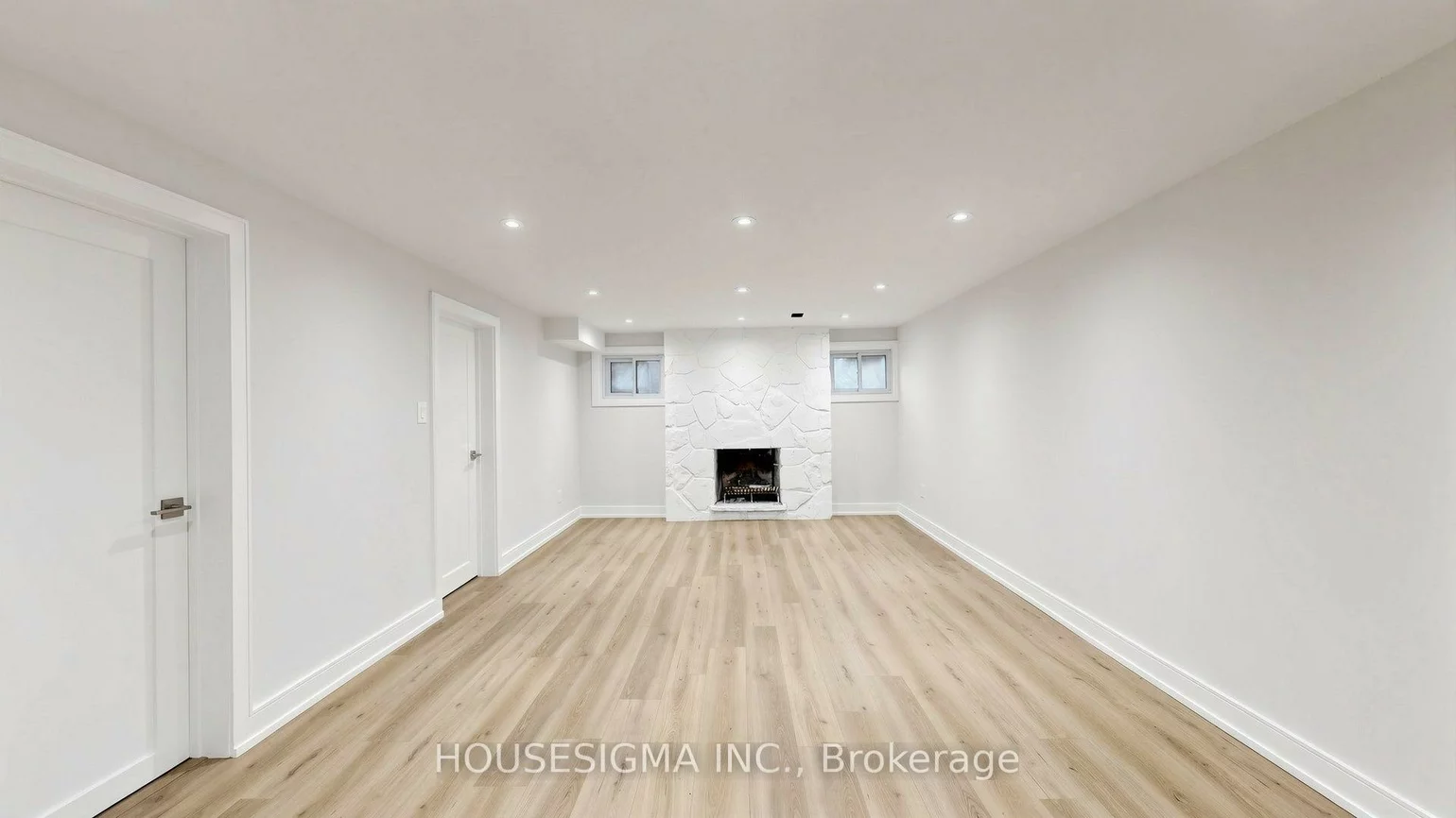 126, Woodward, Grandview, Markham