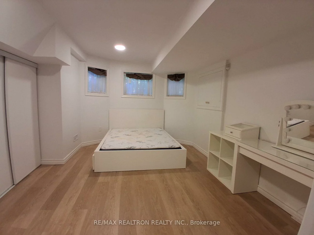 73, Main, Unionville, Markham