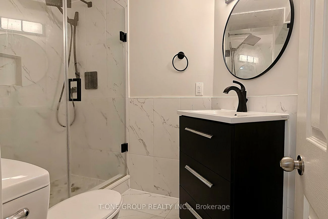 164, Major Buttons, Sherwood-Amberglen, Markham