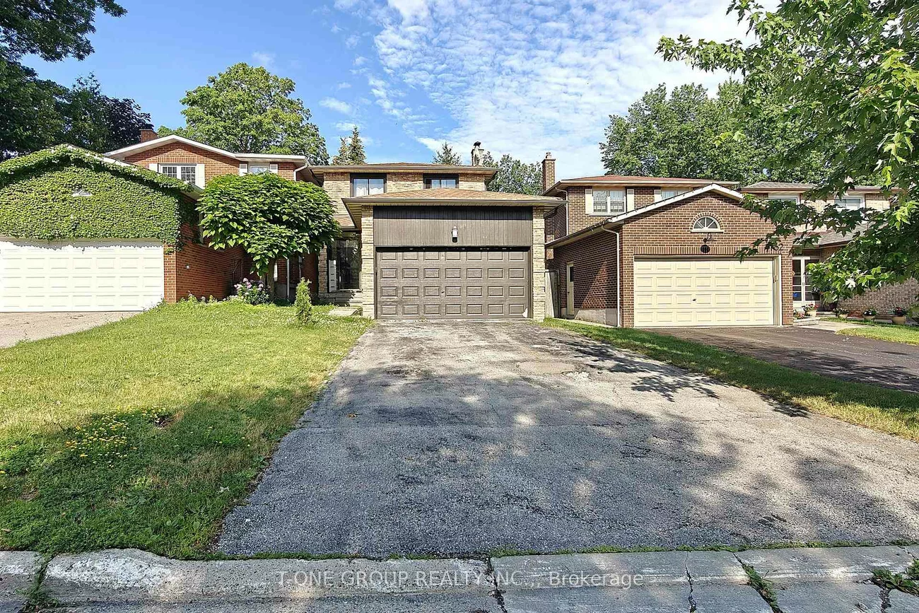 164, Major Buttons, Sherwood-Amberglen, Markham
