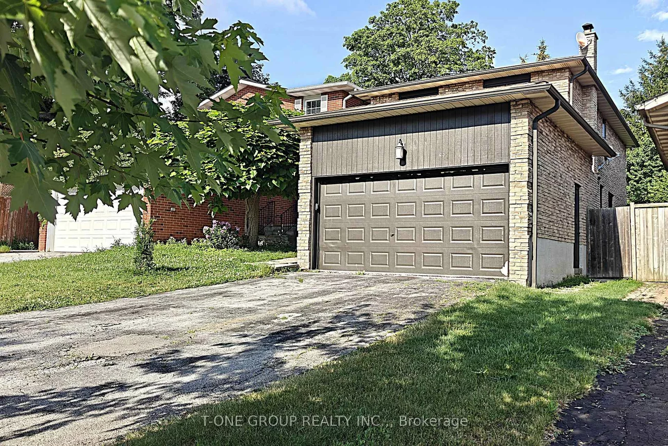 164, Major Buttons, Sherwood-Amberglen, Markham