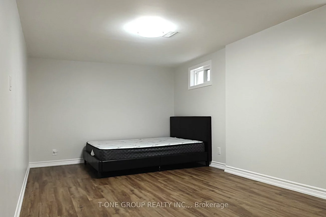 164, Major Buttons, Sherwood-Amberglen, Markham