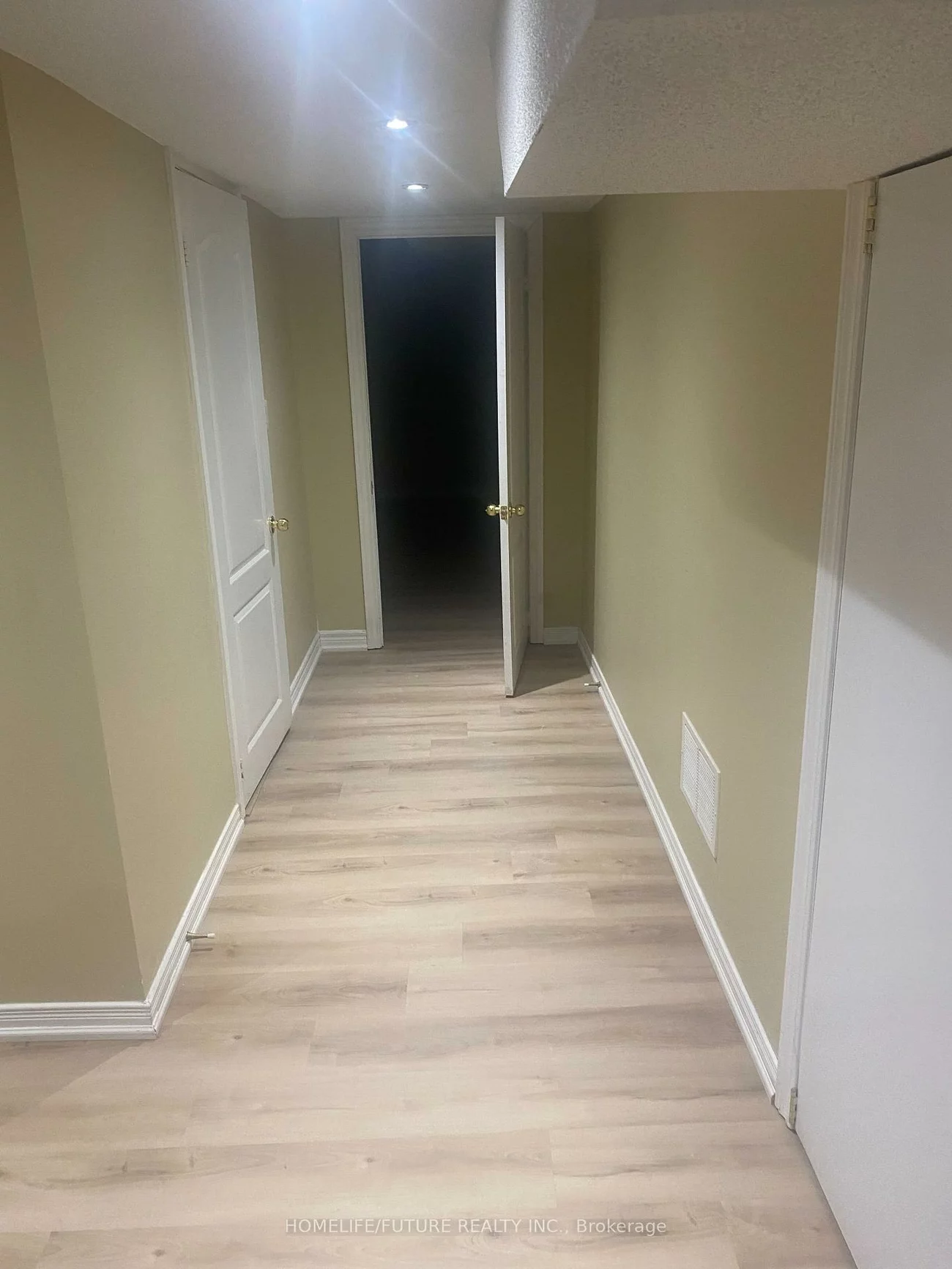 22, Treeline, Rouge Fairways, Markham
