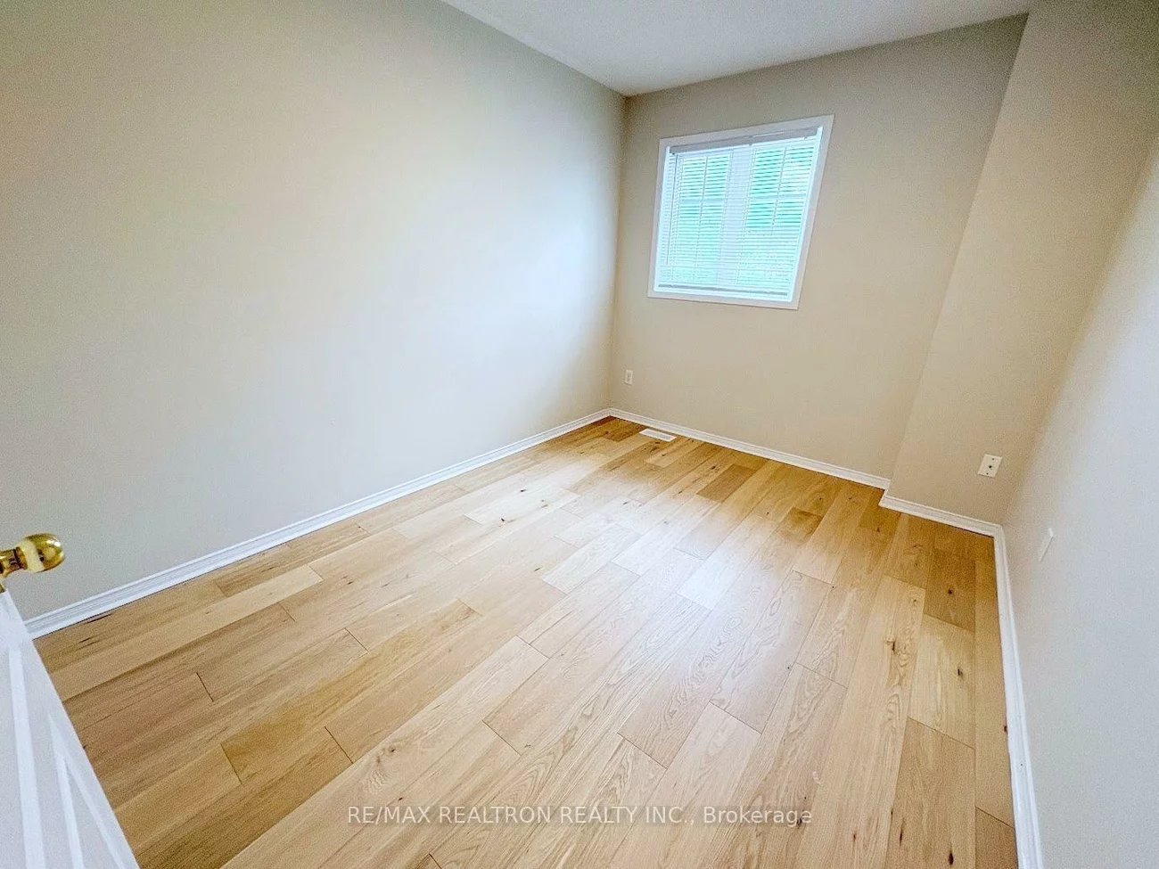 329, Bur Oak, Berczy, Markham
