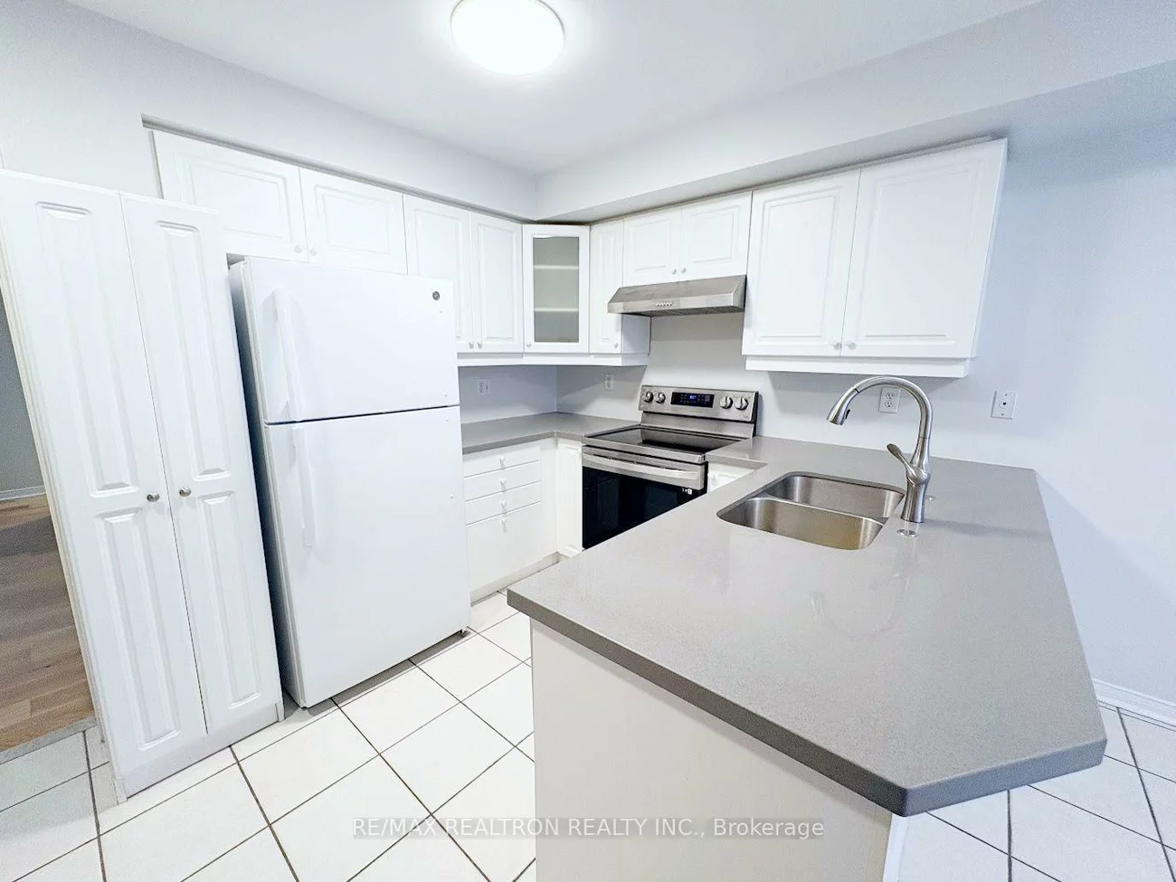 329, Bur Oak, Berczy, Markham