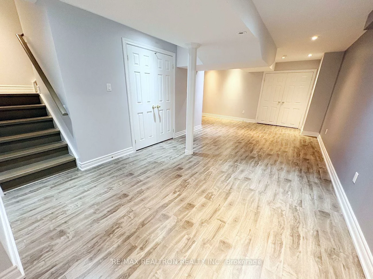 329, Bur Oak, Berczy, Markham