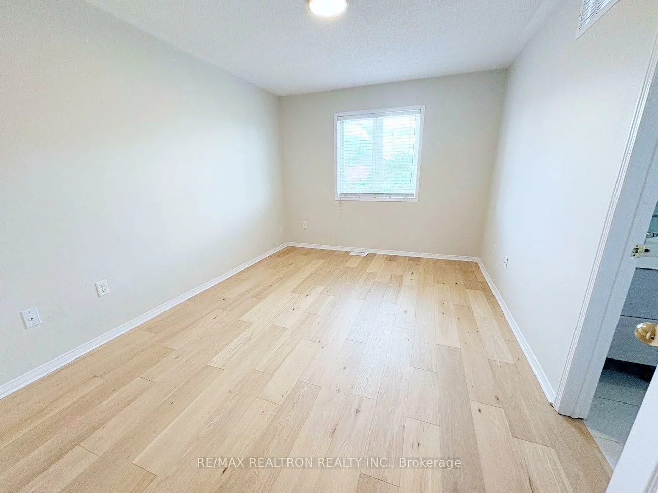 329, Bur Oak, Berczy, Markham