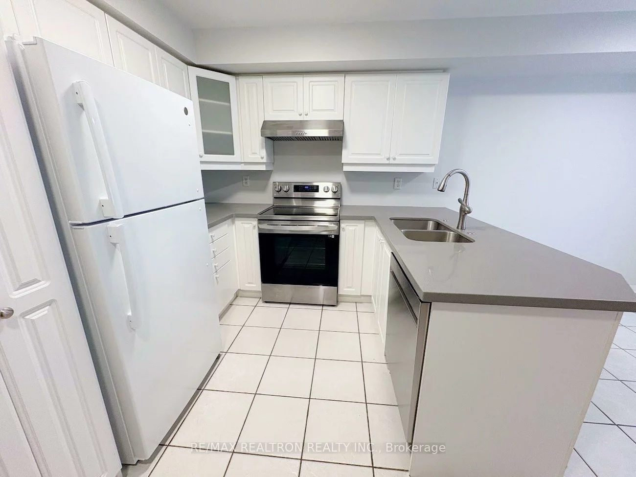 329, Bur Oak, Berczy, Markham