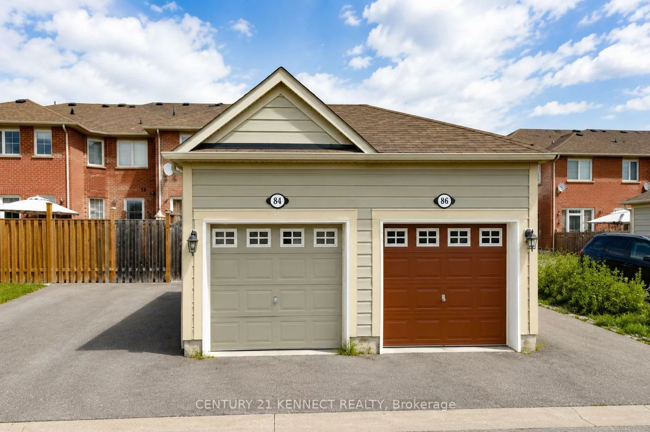 84, Gas Lamp, Cornell, Markham