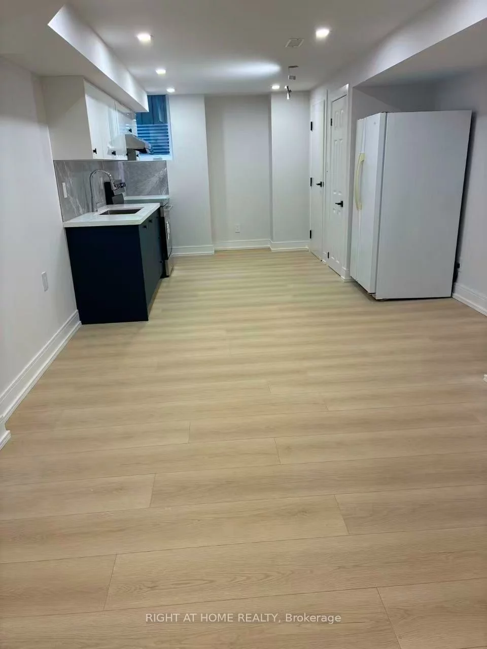 227, Ridgecrest, Berczy, Markham
