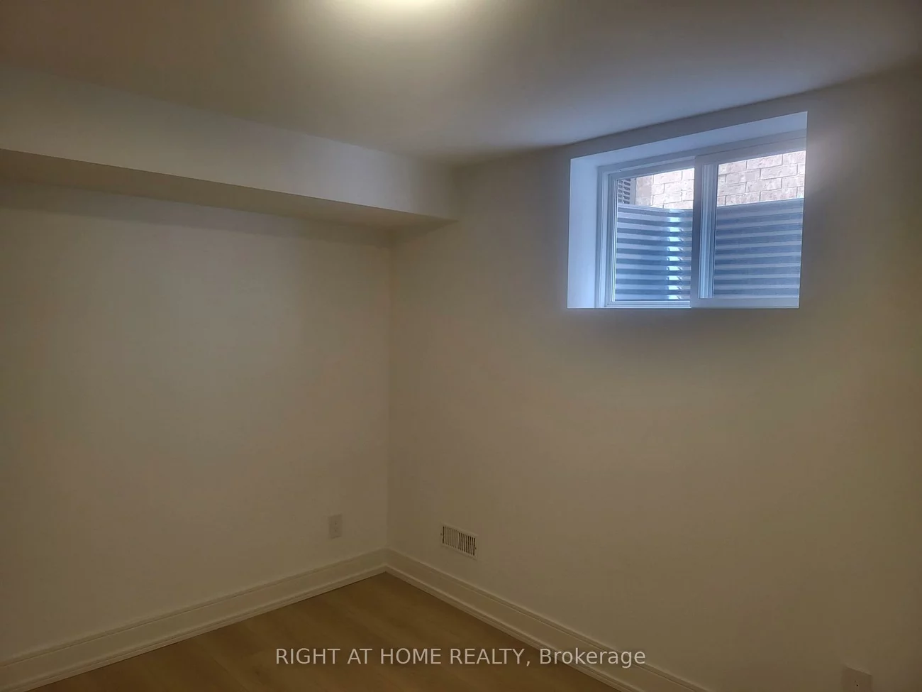 227, Ridgecrest, Berczy, Markham