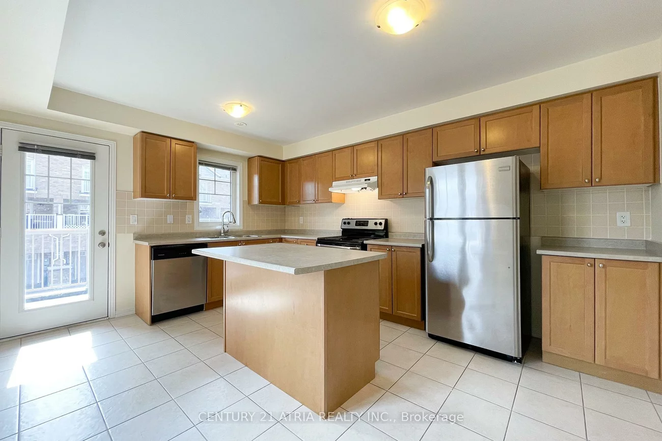 5295, Major Mackenzie, Berczy, Markham