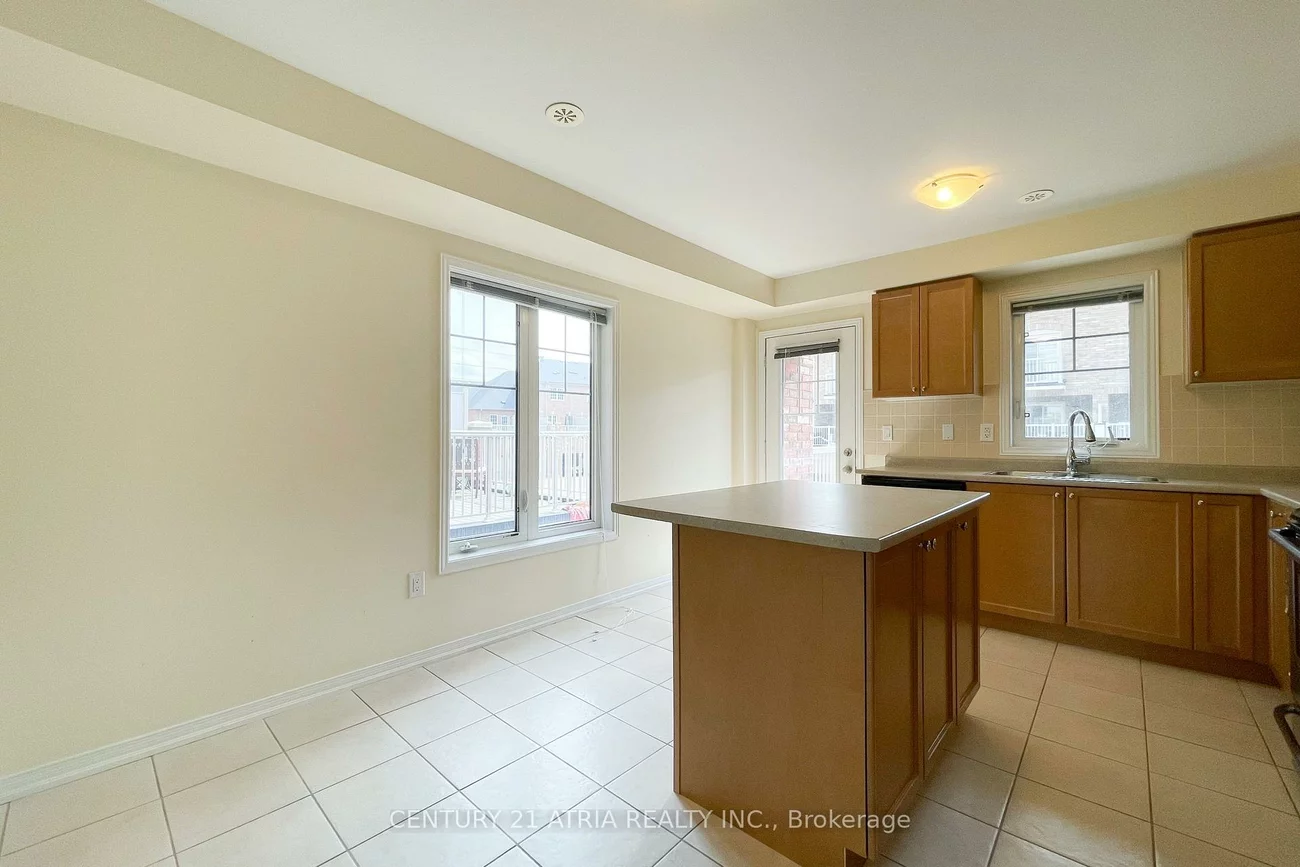 5295, Major Mackenzie, Berczy, Markham