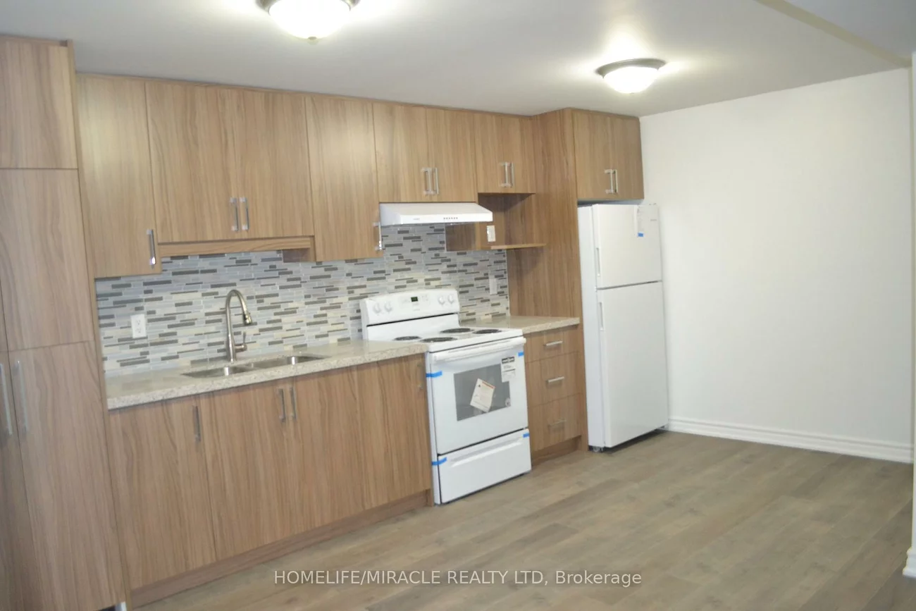 43, Norman Ross, Middlefield, Markham