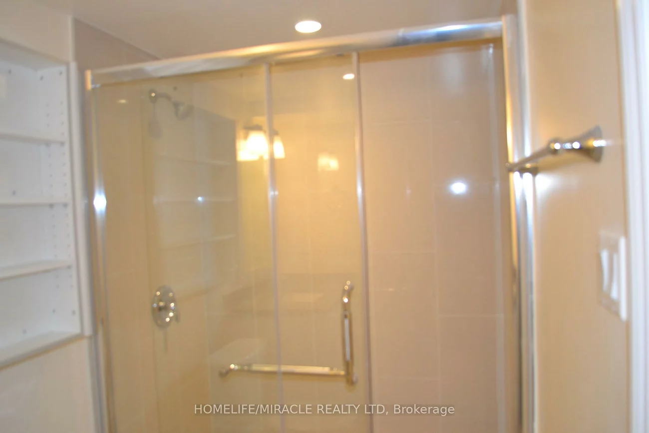 43, Norman Ross, Middlefield, Markham