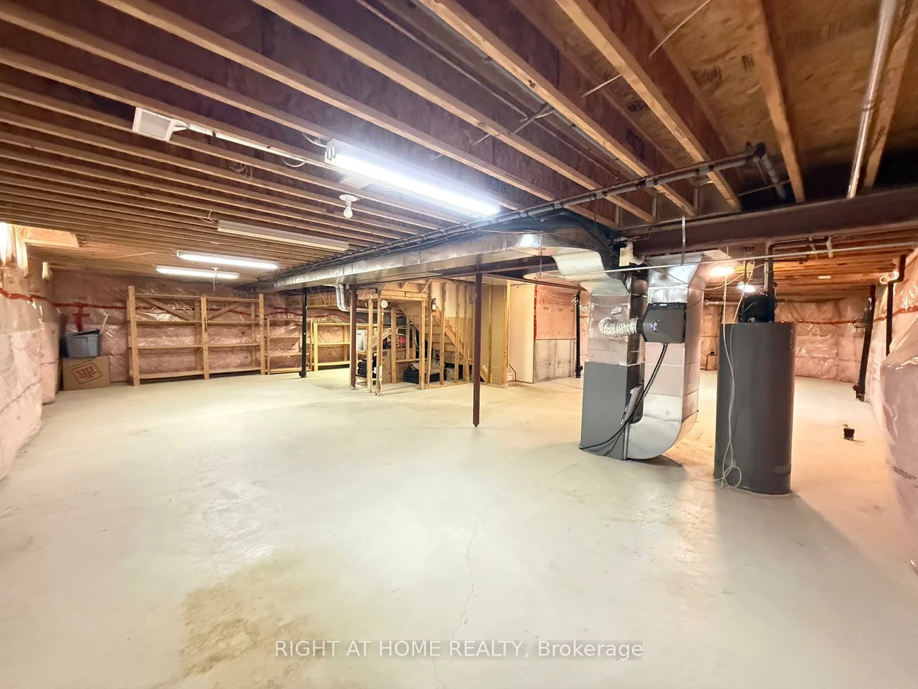 17, Coral Cove, Greensborough, Markham
