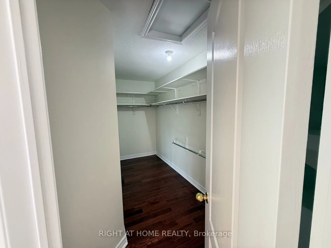 17, Coral Cove, Greensborough, Markham