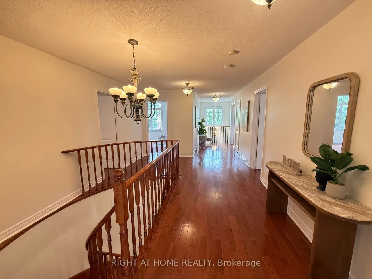 17, Coral Cove, Greensborough, Markham