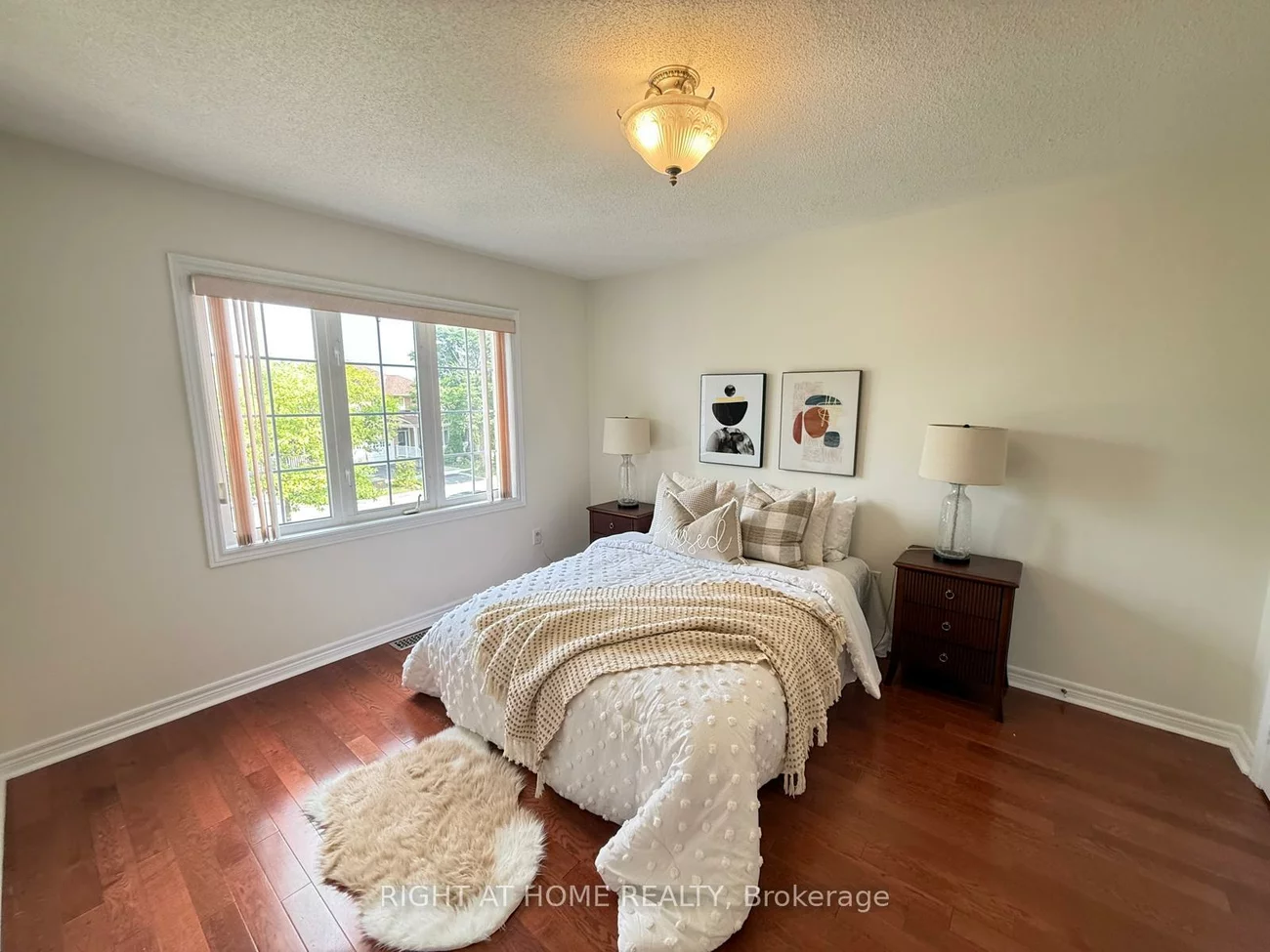17, Coral Cove, Greensborough, Markham