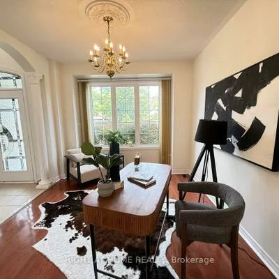 17, Coral Cove, Greensborough, Markham