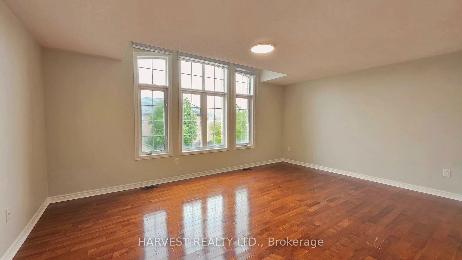 10, Walford, Middlefield, Markham
