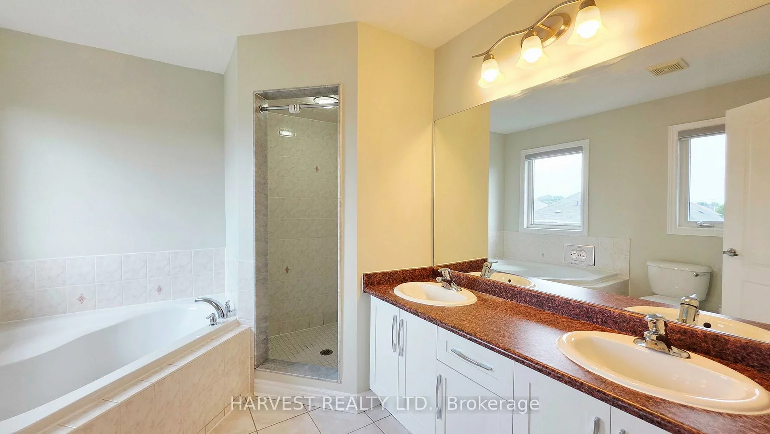 10, Walford, Middlefield, Markham