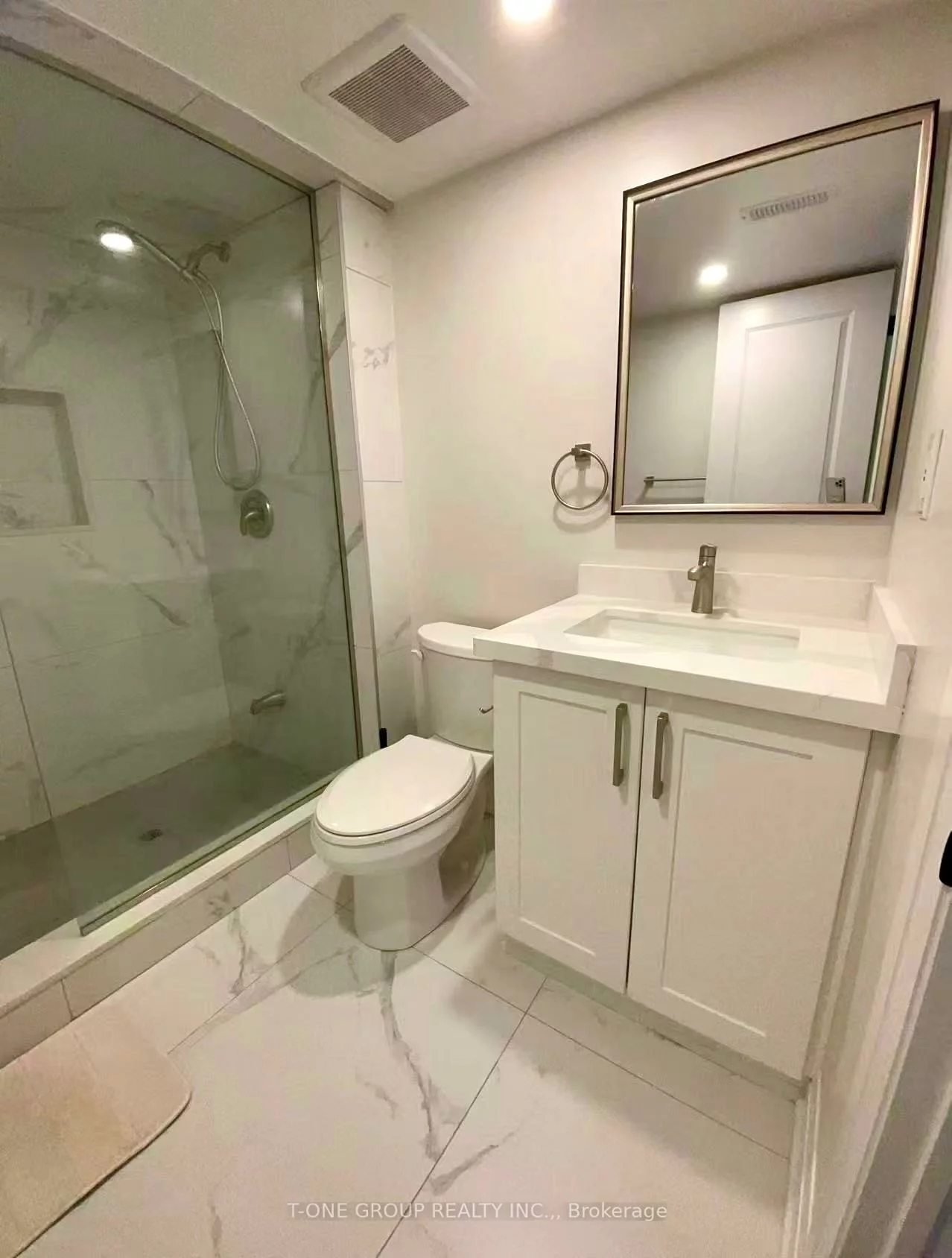 8, Fairlawn, Berczy, Markham