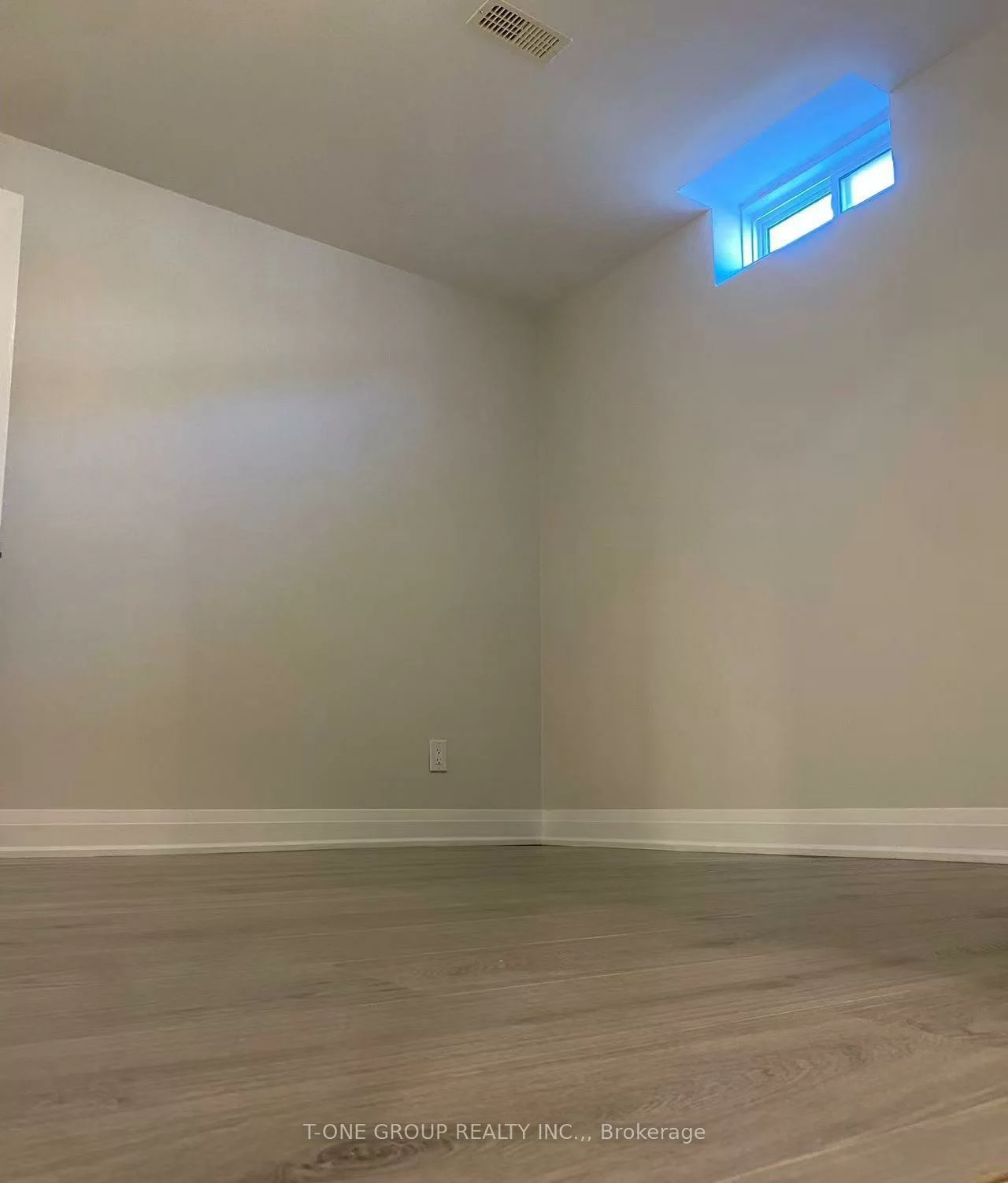 8, Fairlawn, Berczy, Markham