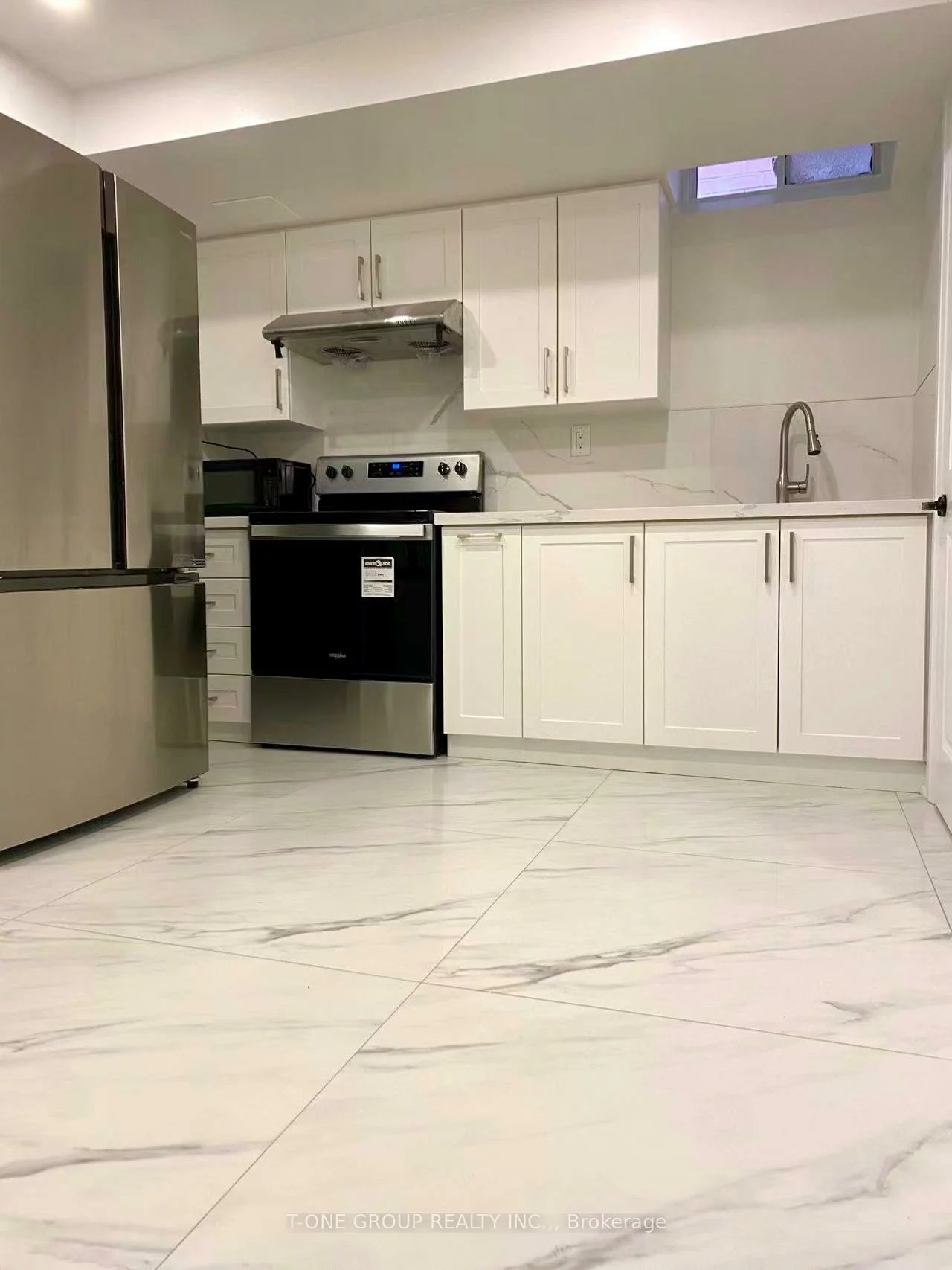 8, Fairlawn, Berczy, Markham