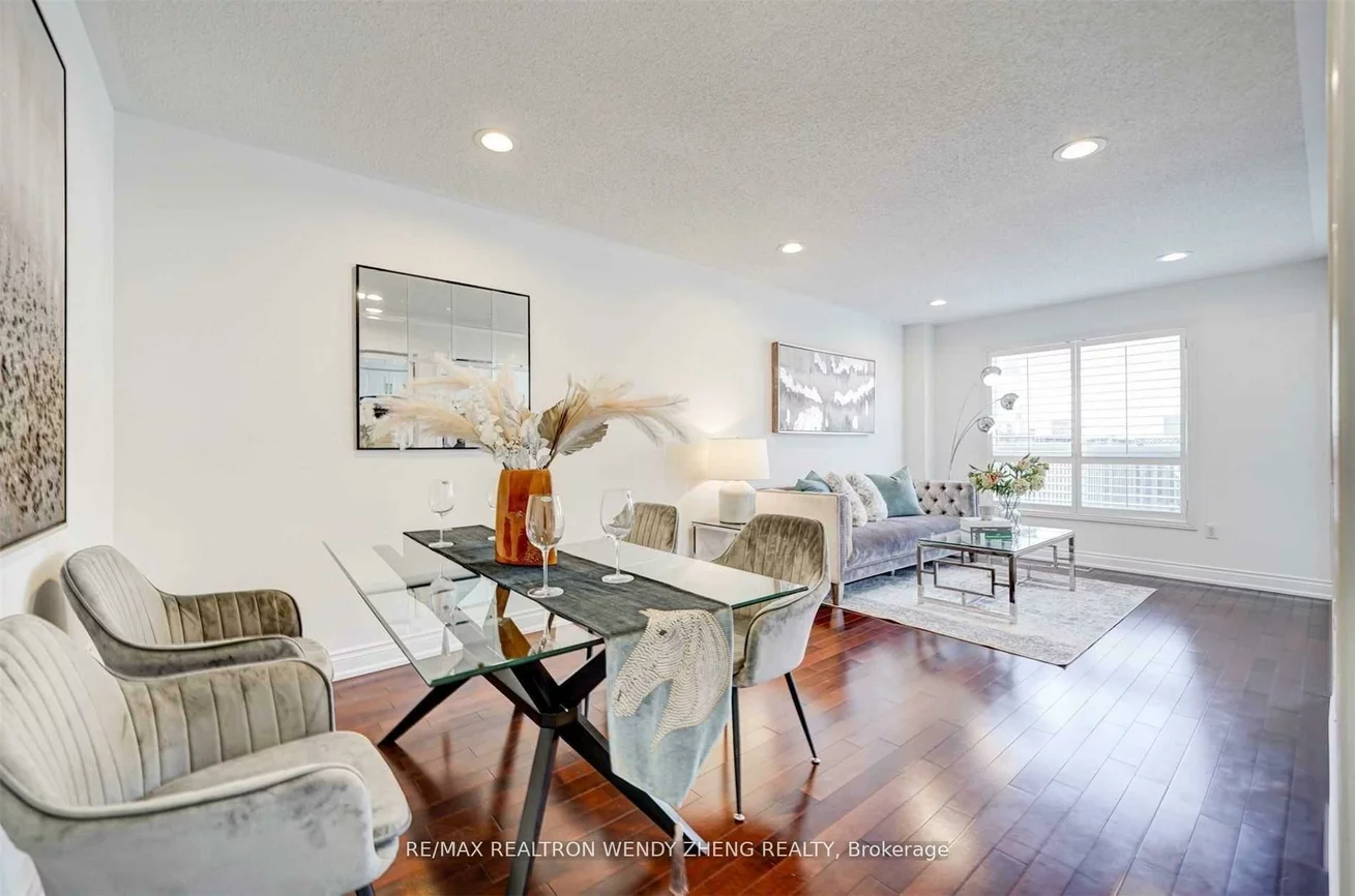 60, Warren Bradley, Berczy, Markham