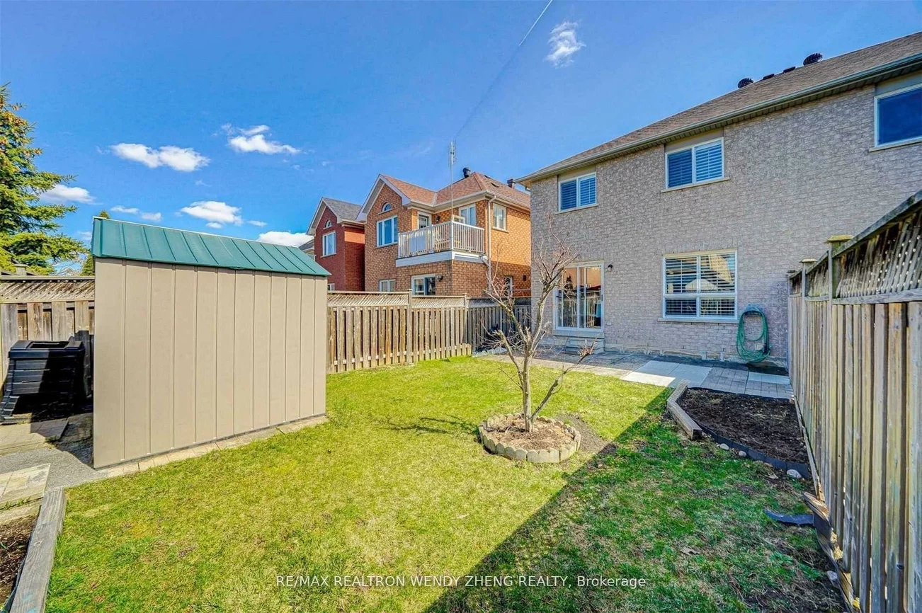 60, Warren Bradley, Berczy, Markham