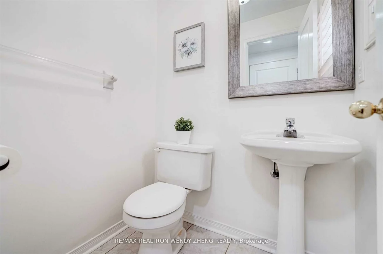 60, Warren Bradley, Berczy, Markham