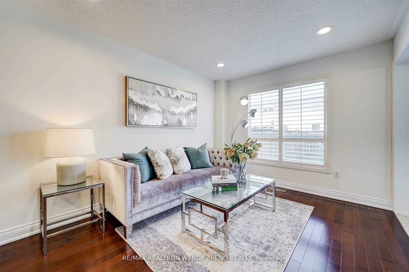 60, Warren Bradley, Berczy, Markham